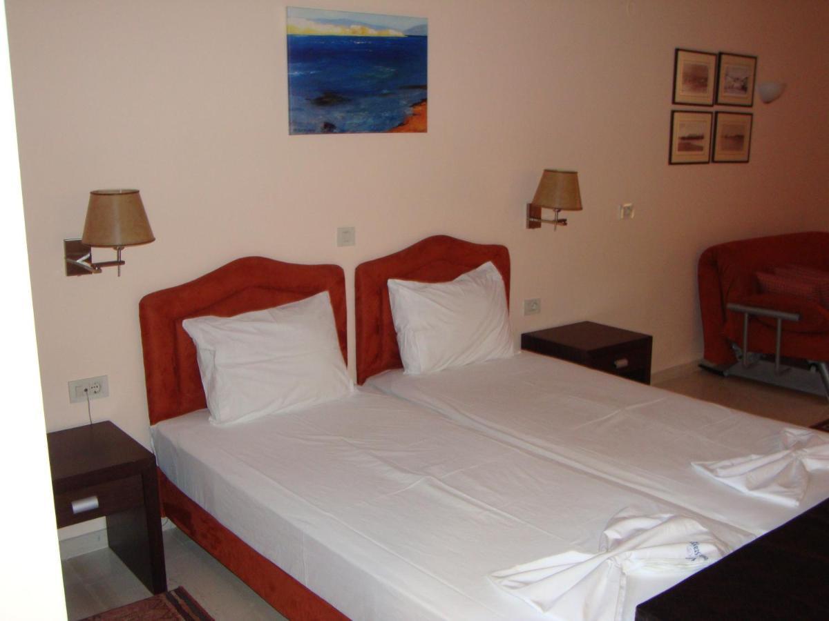 Captain Stavros Hotel Нидри Экстерьер фото